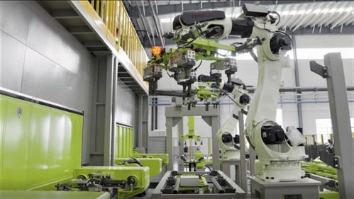 全球最大塔機(jī)下線，中聯(lián)重科領(lǐng)秀“大塔時(shí)代”開啟工程施工新紀(jì)元